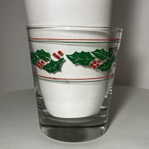 Set of 4 Vintage Anchor Hocking holly and berry cocktail glasses - Picture 7 of 8
